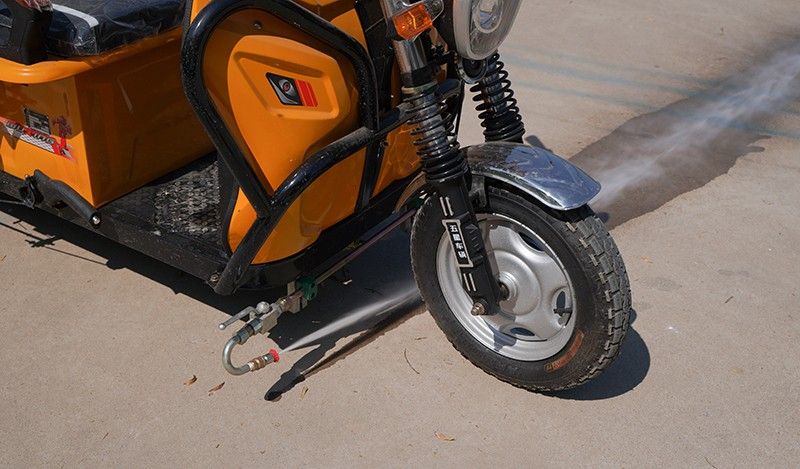 電動(dòng)三輪高壓清洗車(chē)(600L)Q1