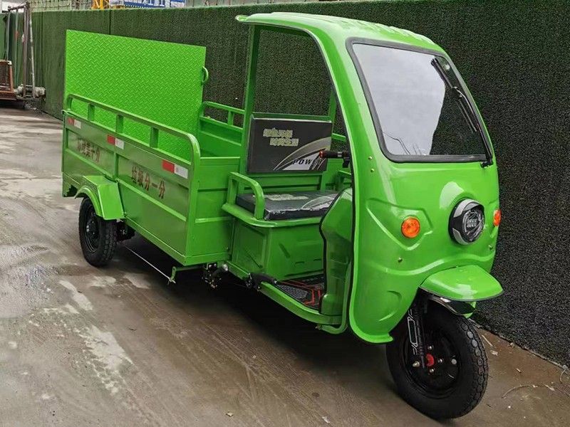 六桶尾板垃圾轉運車